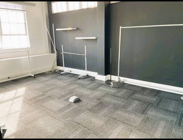 156M² OFFICE TO LET IN WOODSTOCK